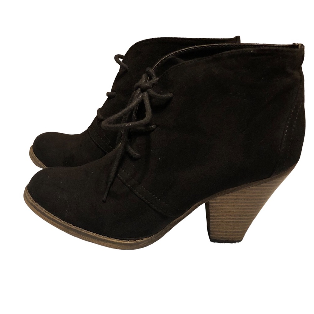 Mia lace up shoes